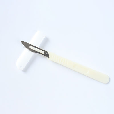 qualidade  Disposable Surgery Instruments Surgical Disposable Carbon Stainless Steel Scalpel Blade With Handle fábrica